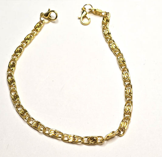 Trucker Hat Chain - Gold Swirl Chain #123